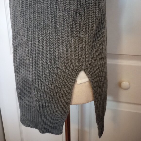 Gray Preppy Varsity Style Pullover Sweater sz 3 Oversized Rib Knit - Picture 5 of 11